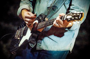 RECKLESS-KELLY-2017-0527-383